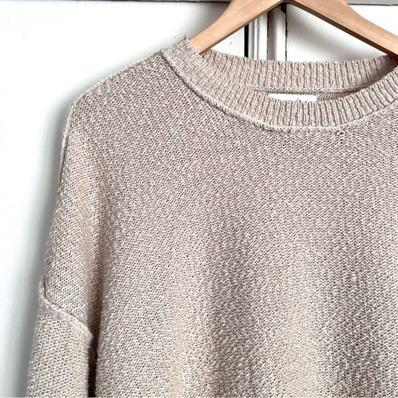 Aerie Long Sleeve Knit Sweater in Oatmeal Raw Seam Split Hem Size Large - Picture 2 of 8